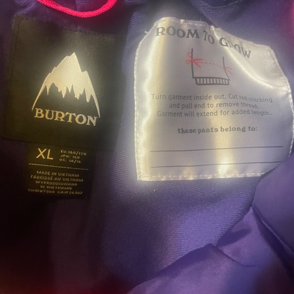 Burton Girls' Elite Cargo Snowboard Pants - Picture 2 of 3
